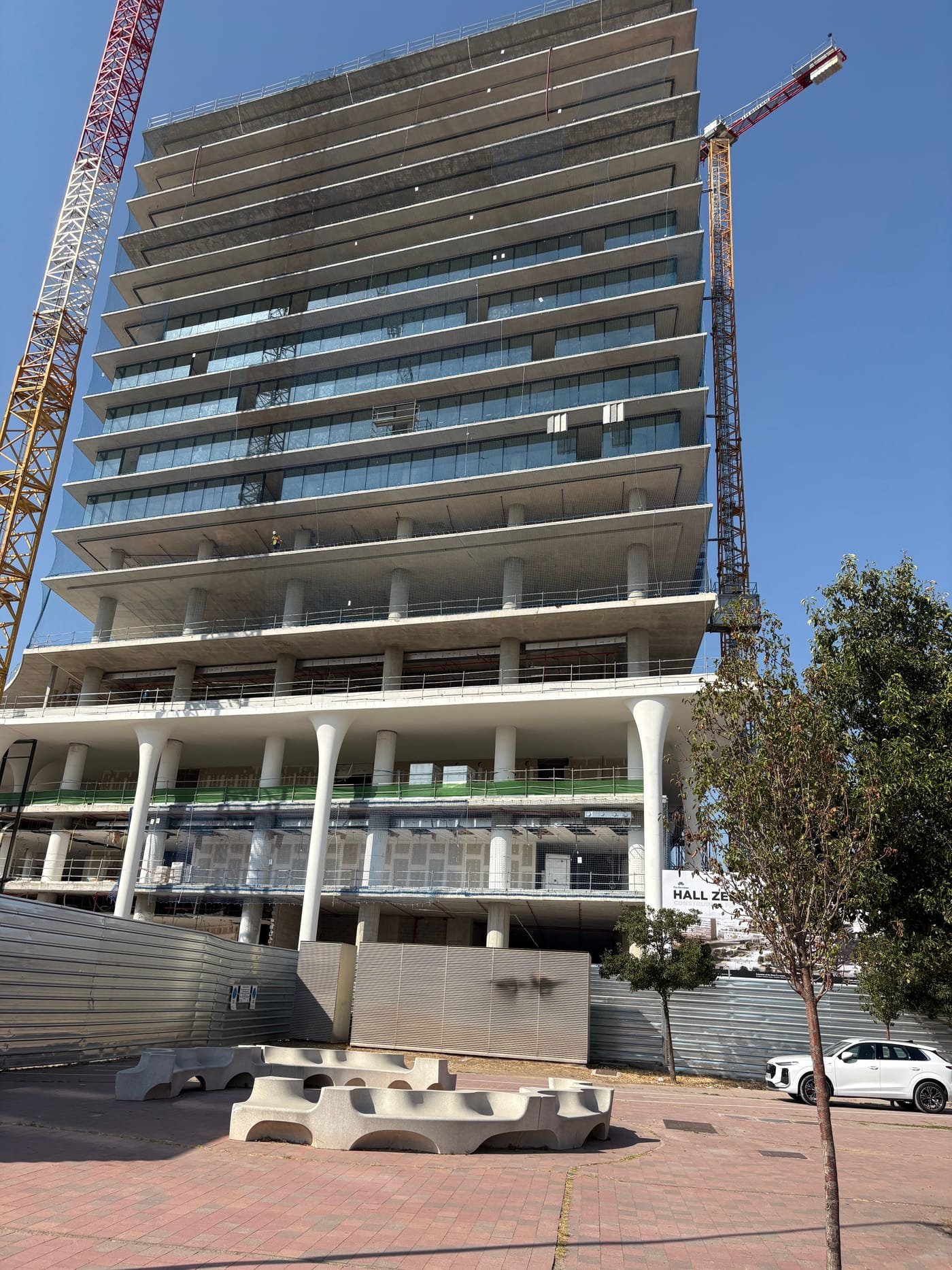 Torre de oficinas y servicios — Hall Zero — Fira Barcelona Gran Via