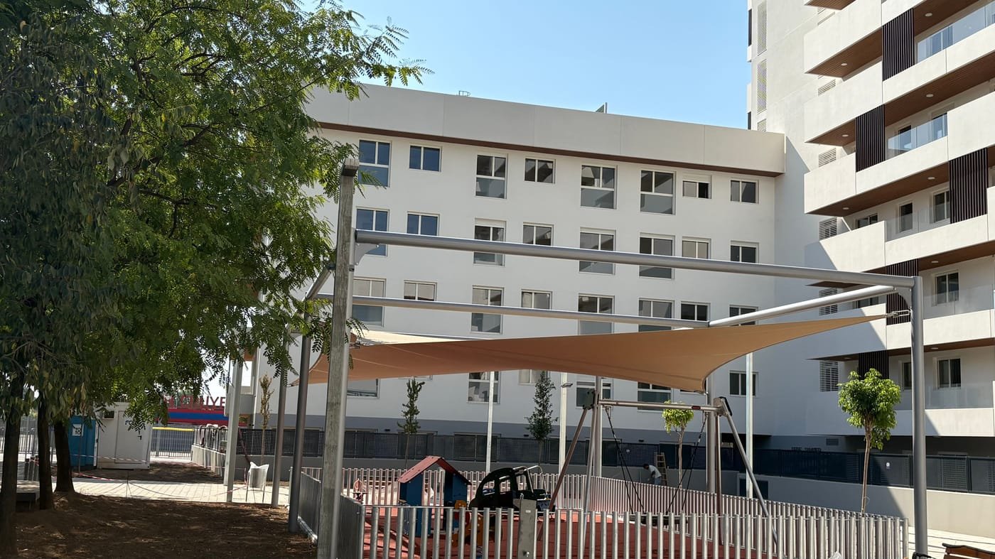 Zonas de juego y espacios comunes — Más de 1.000 viviendas en Sant Joan Despí
